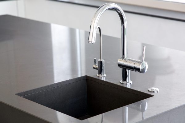 kitchen countertop chrome faucet sink